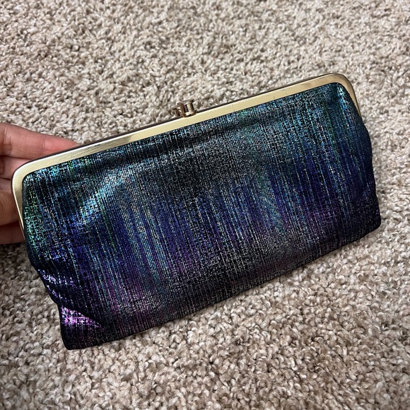 Beautiful HOBO Sadie Wallet 🤩🤩🤩🤩 - Picture 2 of 8